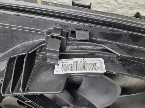 Complete Radiator OEM 9806313580 voor Peugeot Partner image 8