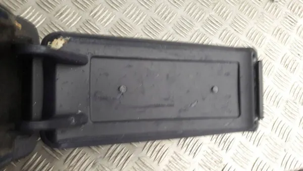 Accoudoir Audi A4 B6 OEM 8E0864207E - État Utilisé image 6