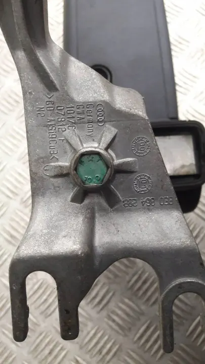 Accoudoir Audi A4 B6 OEM 8E0864207E - État Utilisé image 7