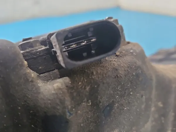 Cárter de aceite usado OEM 22486459 para BMW E39 3.0D image 4