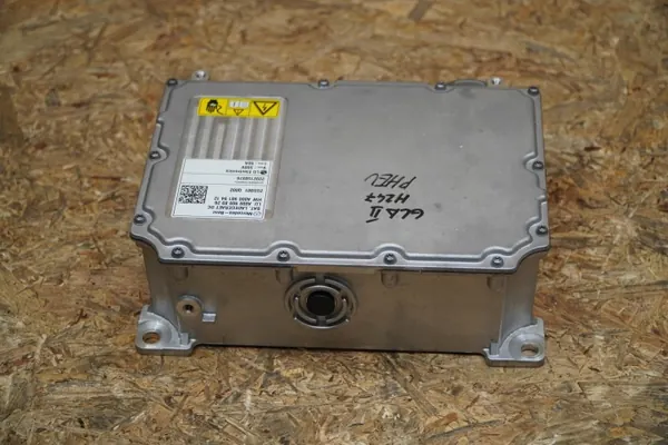 OEM A0009008926 Dynamo voor Mercedes GLA II H247 image 7