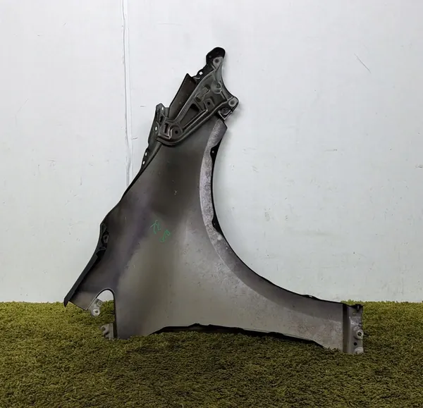 Parafango Anteriore Sinistro Toyota Corolla E21 Berlina OEM image 3