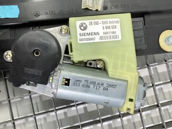 Kattoikkuna OEM 6949628 BMW E60 Sedanille 03-10 image 7