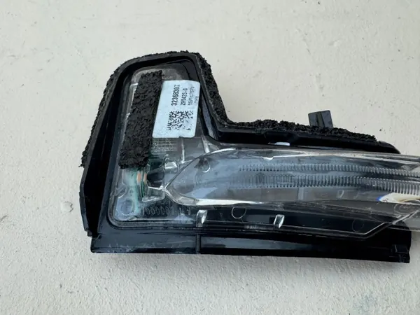 OEM VOLVO XC90 II XC60 V90 V60 14R- Blinker Links image 3