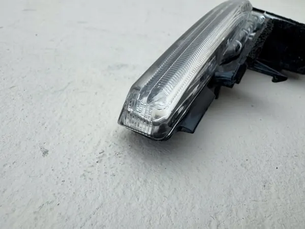 OEM VOLVO XC90 II XC60 V90 V60 14R- Blinker Links image 5