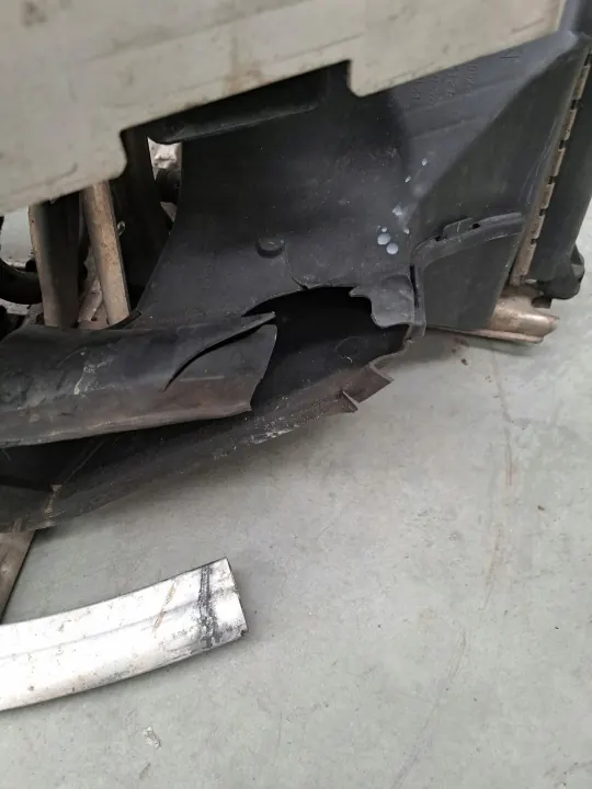 Jeu de refroidisseurs direction avant BMW F40 1.5i B38 image 6