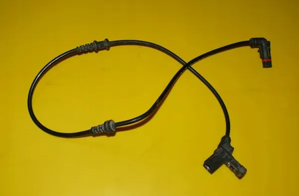 Jarrupankulumisanturin Kaapeli OEM A2044407910 Etu Oikea image 2