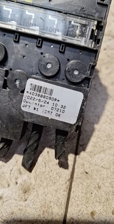 OEM 403888090R Stromverteiler Sicherung Renault Austral image 3