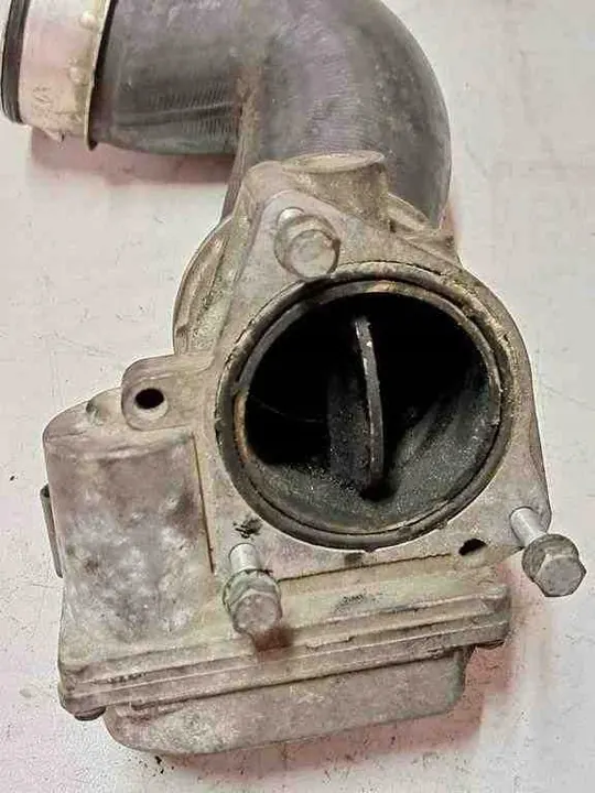 Tubo intercooler VW PASSAT VARIANT B5 1.9L Diesel image 2