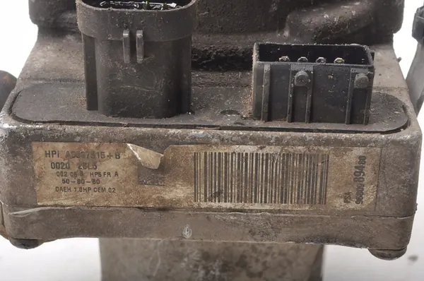 Servostyrningspump Citroen C4 OE 9680989480 image 3