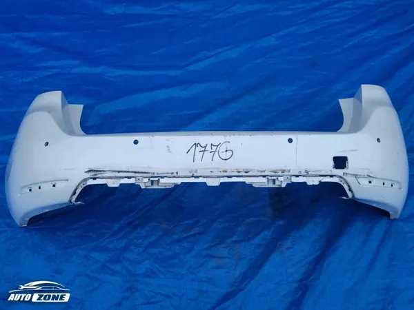 Peugeot 308 II Bakre stötfångare OEM 9800996477 Begagnad image 2