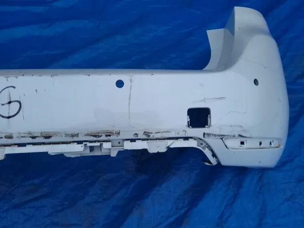 Peugeot 308 II Bakre stötfångare OEM 9800996477 Begagnad image 6