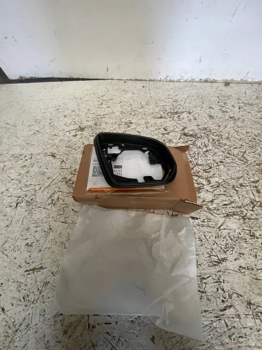 Spiegelframe Rechts Mercedes GLS X167 OEM A1678110600 image 2