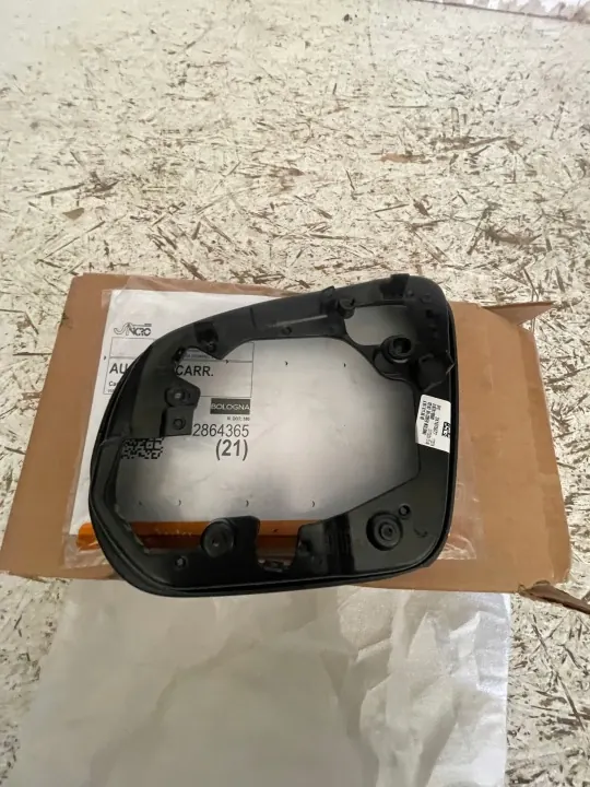 Spiegelframe Rechts Mercedes GLS X167 OEM A1678110600 image 4