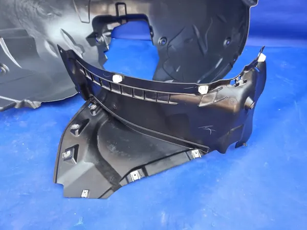 Right Front Wheel Arch Audi A4 B9 8W 8W0821172A image 6