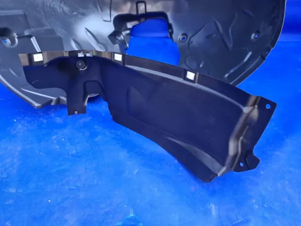 Right Front Wheel Arch Audi A4 B9 8W 8W0821172A image 7