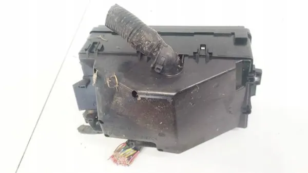 Mazda CX-7 Caja de fusibles 2010 2.2L EG2166767 image 2