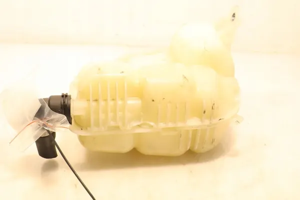 Tanque de expansão BMW X1 F48 2.0D 7617362 image 5