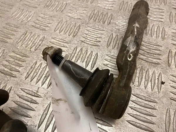 Volvo XC90 2017 Stuurstangkop OEM 31476318 image 3