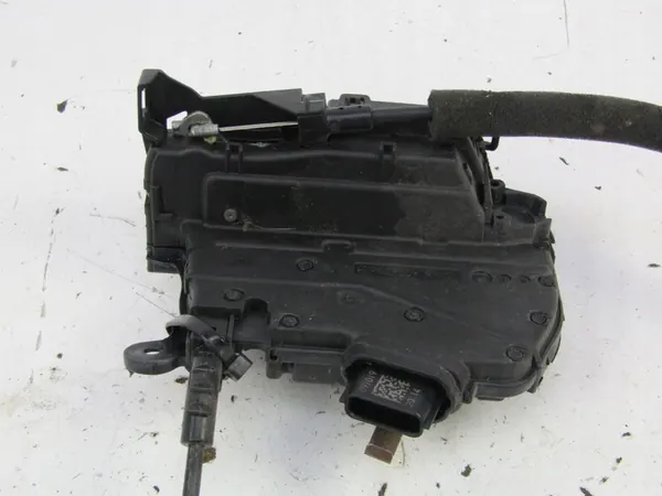 Bakre Höger Dörrlås Renault Clio IV 12- OE 825004167R image 2