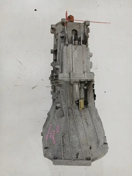 BMW X3 F25 Vaihteisto GS6X45DZ N47D20C OE image 2