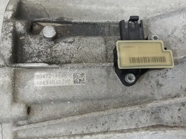 BMW X3 F25 Vaihteisto GS6X45DZ N47D20C OE image 6