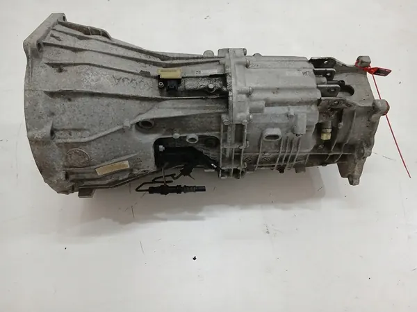 BMW X3 F25 Vaihteisto GS6X45DZ N47D20C OE image 7