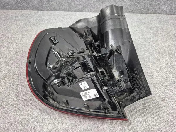 MERCEDES GLA x156 LIFT 16-19 LÁMPARA TRASERA DERECHA LED OEM image 4