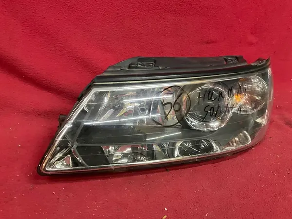 HYUNDAI SONATA 2005-2008 Faro Izquierdo 92101-3K520 image 2