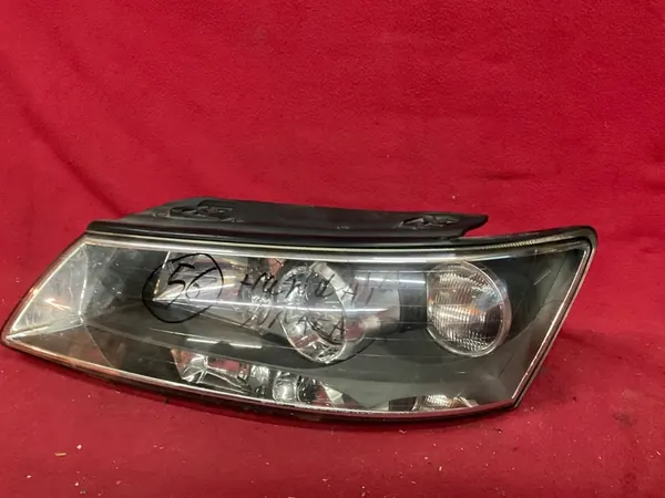 HYUNDAI SONATA 2005-2008 Faro Izquierdo 92101-3K520 image 3