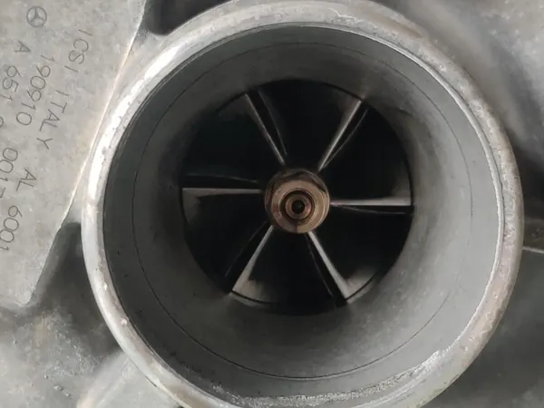 Turbocompresor 2.2 CDI 143 CV Mercedes Sprinter 314 CDI 6510902600 image 3