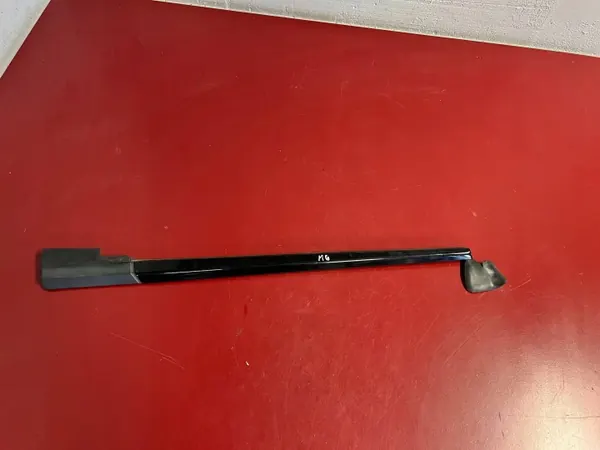 Joint de vitre arrière BMW M6 OEM 7905424 image 2