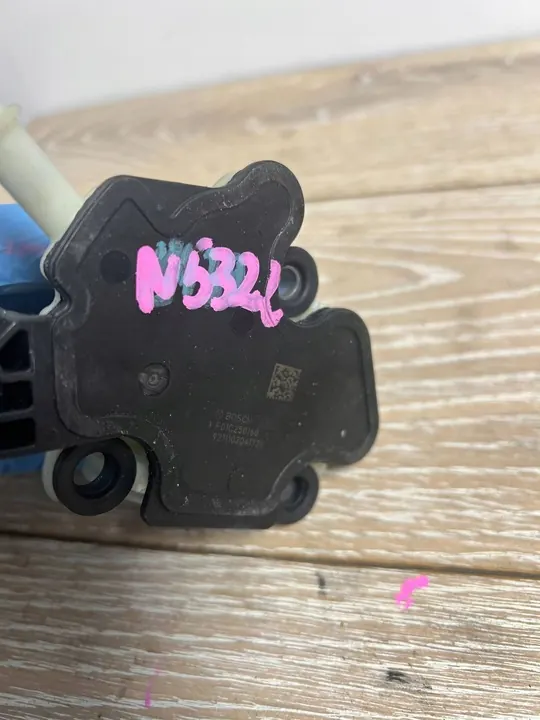 Pompe Land Rover Range Rover Evoque f01c250168 image 2