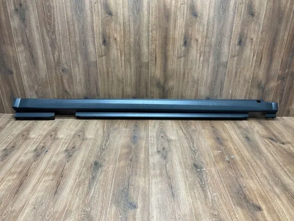 Porsche Macan Höger Tröskellist OEM 95C853752C image 2
