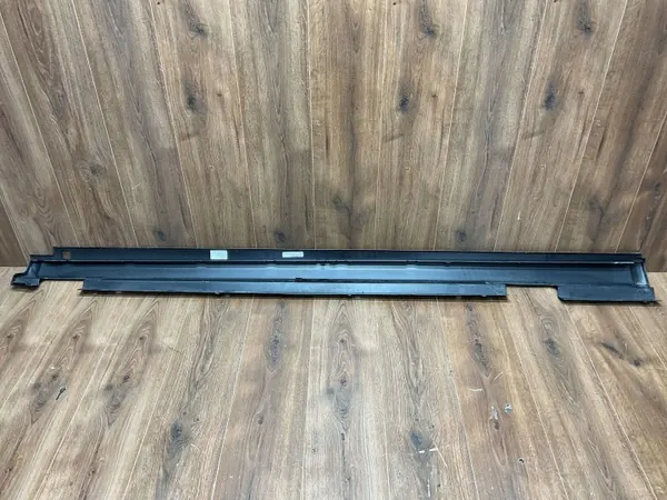 Porsche Macan Höger Tröskellist OEM 95C853752C image 9