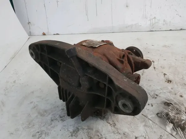 Taka tasauspyörästö BMW 7 E38 1428484 OEM image 2