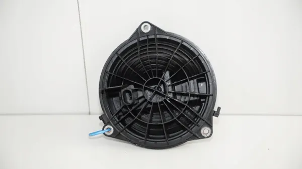 Gebrauchte VW Golf 6 Heckklappengriff OEM 360183325 image 4