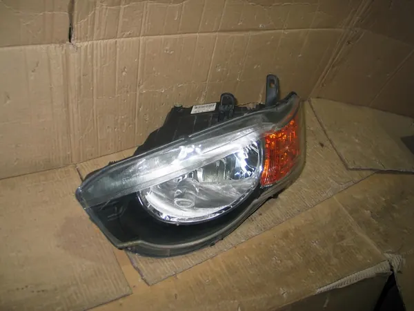 Faros delanteros izquierdo Mitsubishi Colt VI Z30 08- Europa image 3