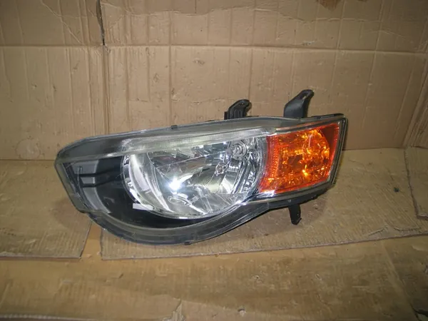 Faros delanteros izquierdo Mitsubishi Colt VI Z30 08- Europa image 7