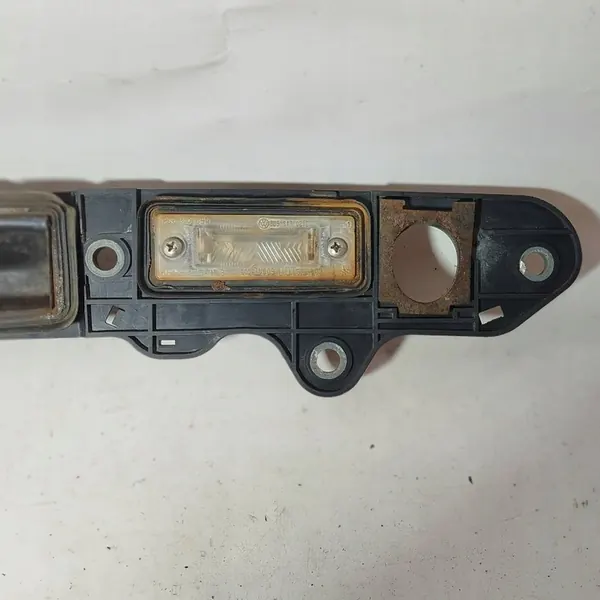 Luz de placa Volkswagen OE 3B5 943 021 B image 4