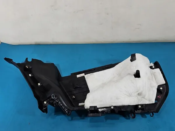 Jeep Cherokee bagageutrymmesfoder höger OEM 1UD08TRMAB image 4