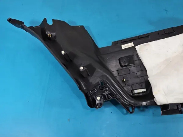 Jeep Cherokee bagageutrymmesfoder höger OEM 1UD08TRMAB image 5