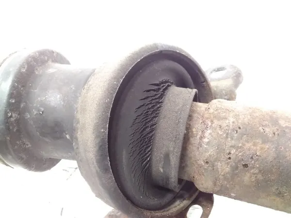 Drivaxel Audi Q7 4L 2008 7L8521102G image 4