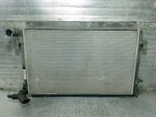 Radiador de agua VW Caddy II 1.6 B image 4