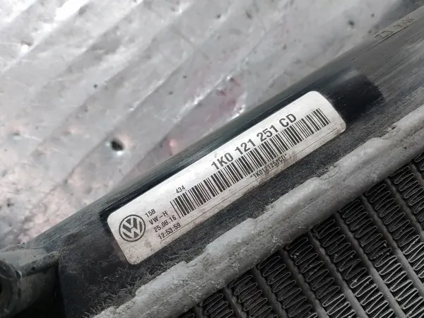 Radiador de agua VW Caddy II 1.6 B image 7