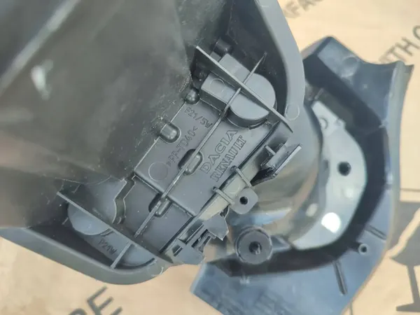 Bakljus Höger Dacia Logan III 2023 Sedan 265509404R image 8