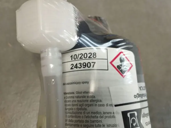 Cupra Formentor Renkaan tiivistysaine 8E0012619C vuoteen 2028 image 4