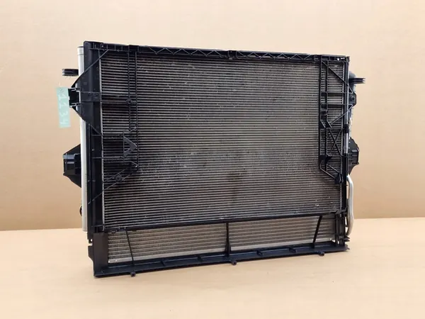 Conjunto de ventilador de refrigeración VW Touareg Porsche Cayenne 2010-2018 image 2