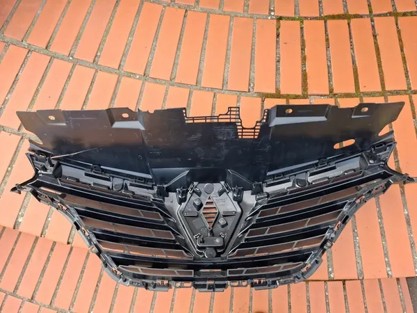 Grille Front Bumper Renault KADJAR 2016-19 OEM 623108789R image 2