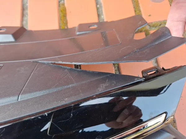 Grille Front Bumper Renault KADJAR 2016-19 OEM 623108789R image 6